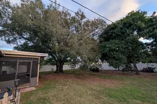 522 NW La Brea Ave, Port Saint Lucie, FL 34983 - Photo 25