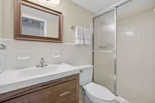 2050 NE 39th St, Lighthouse Point, FL 33064 - Photo 21