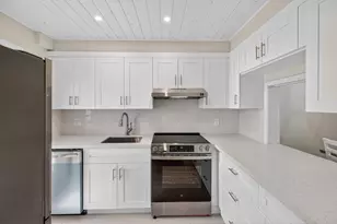 2050 NE 39th St, Lighthouse Point, FL 33064 - Photo 11