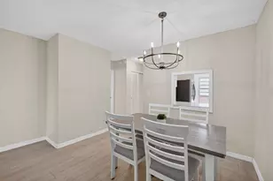 2050 NE 39th St, Lighthouse Point, FL 33064 - Photo 9