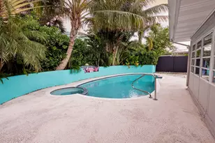 113 Park Ln E, Hypoluxo, FL 33462 - Photo 1