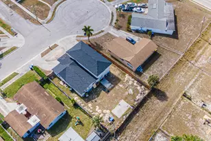 1412 W 27th St, Riviera Beach, FL 33404 - Photo 5