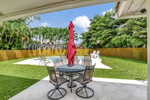 804 Foxpointe Cir, Delray Beach, FL 33445 - Photo 51