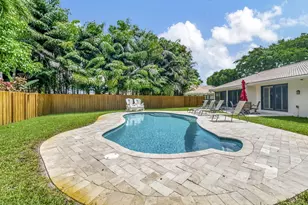 804 Foxpointe Cir, Delray Beach, FL 33445 - Photo 57