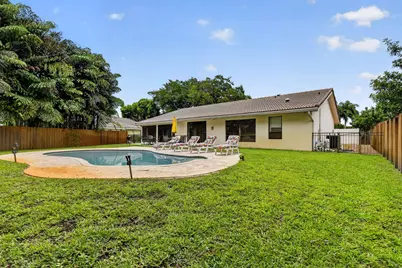804 Foxpointe Circle, Delray Beach, FL 33445 - Photo 63
