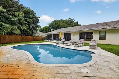 804 Foxpointe Circle, Delray Beach, FL 33445 - Photo 65