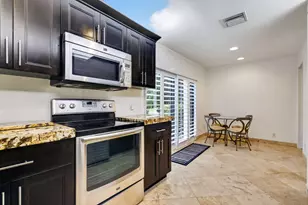 804 Foxpointe Cir, Delray Beach, FL 33445 - Photo 29