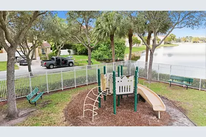 4162 Winnipeg Way, West Palm Beach, FL 33409 - Photo 33