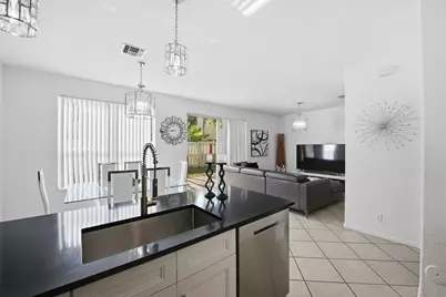 4162 Winnipeg Way, West Palm Beach, FL 33409 - Photo 9