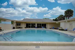 315 Circle Dr S, Boynton Beach, FL 33435 - Photo 29