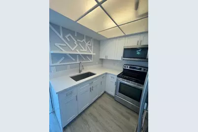 315 Circle Drive S #102, Boynton Beach, FL 33435 - Photo 7