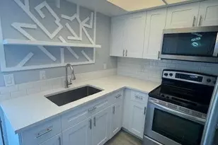 315 Circle Dr S, Boynton Beach, FL 33435 - Photo 7