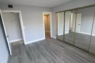 315 Circle Dr S, Boynton Beach, FL 33435 - Photo 17