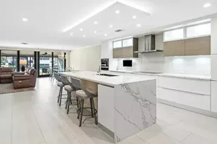 1014 Bel Air Dr, Boca Raton, FL 33487 - Photo 7