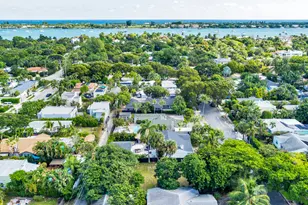 425 32nd St, West Palm Beach, FL 33407 - Photo 11