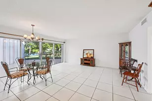 7 N Greenway Village N, Royal Palm Beach, FL 33411 - Photo 9