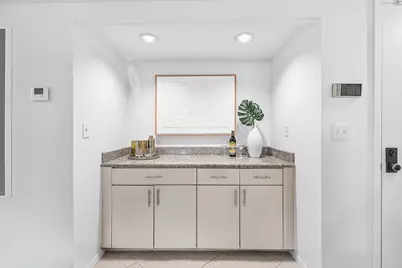 100 SE 5th Avenue #210, Boca Raton, FL 33432 - Photo 5