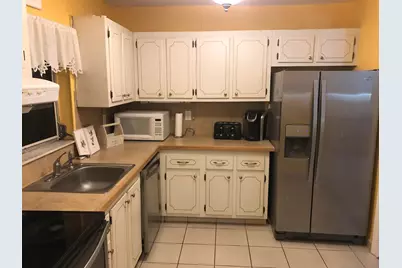 421 SW Natura Avenue #E, Deerfield Beach, FL 33441 - Photo 15