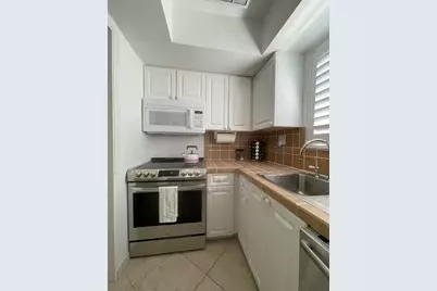 1202 Palm Trail #6, Delray Beach, FL 33483 - Photo 9