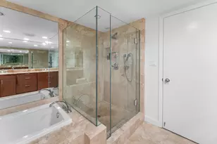 5070 N Ocean Dr, Singer Island, FL 33404 - Photo 17