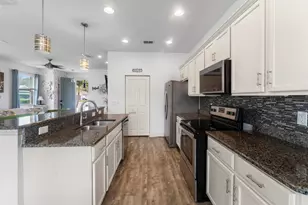 110 65th Ave E, Bradenton, FL 34203 - Photo 13