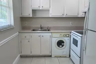 472 Saxony J, Delray Beach, FL 33446 - Photo 5