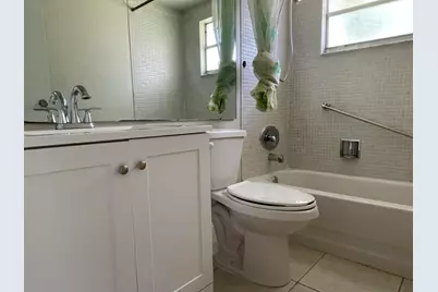 472 Saxony J, Delray Beach, FL 33446 - Photo 15