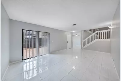 2508 NW 99th Avenue, Coral Springs, FL 33065 - Photo 9