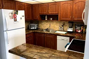 3300 W Rolling Hills Cir, Davie, FL 33328 - Photo 3