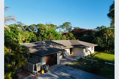 8895 N Bates Road, Palm Beach Gardens, FL 33418 - Photo 1