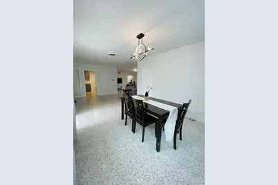 8895 N Bates Road, Palm Beach Gardens, FL 33418 - Photo 17