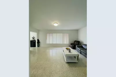 8895 N Bates Road, Palm Beach Gardens, FL 33418 - Photo 9