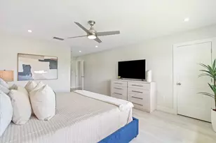 17 Stratford Dr E, Boynton Beach, FL 33436 - Photo 17