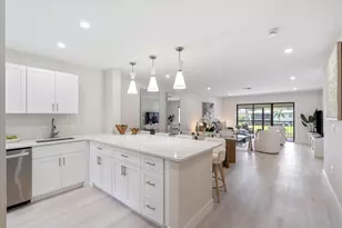 17 Stratford Dr E, Boynton Beach, FL 33436 - Photo 5