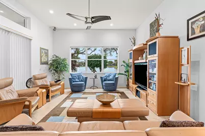 8672 Via Avellino, Lake Worth, FL 33467 - Photo 15