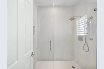 16430 NE 30th Avenue, North Miami Beach, FL 33160 - Photo 33