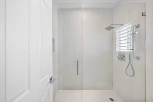 16430 NE 30th Ave, North Miami Beach, FL 33160 - Photo 33