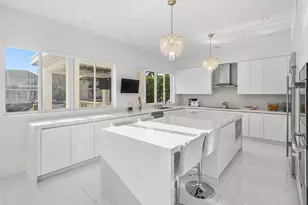 16430 NE 30th Ave, North Miami Beach, FL 33160 - Photo 17