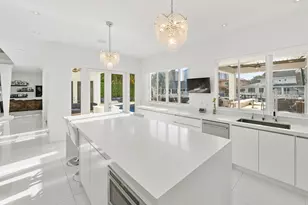 16430 NE 30th Ave, North Miami Beach, FL 33160 - Photo 19