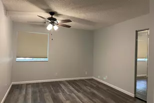 1850 Fairview Villas Dr, West Palm Beach, FL 33406 - Photo 3