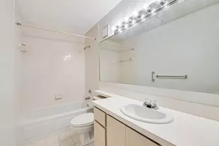 7 Amherst Ct, Royal Palm Beach, FL 33411 - Photo 33