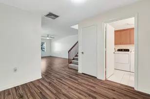 7 Amherst Ct, Royal Palm Beach, FL 33411 - Photo 23