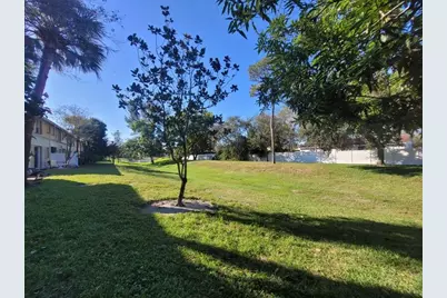 303 Seminole Palms Drive, Greenacres, FL 33463 - Photo 9