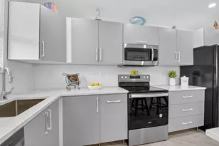 930 Osceola Dr, Boca Raton, FL 33432 - Photo 11