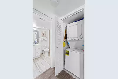 3138 Via Poinciana #116, Lake Worth, FL 33467 - Photo 31