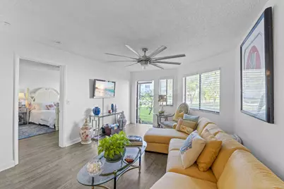 3138 Via Poinciana #116, Lake Worth, FL 33467 - Photo 19