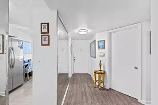 3138 Via Poinciana, Lake Worth, FL 33467 - Photo 3