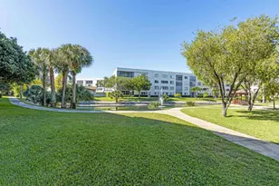 3138 Via Poinciana, Lake Worth, FL 33467 - Photo 33