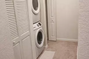 253 Lake Monterey Cir, Boynton Beach, FL 33426 - Photo 9