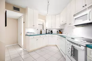 5751 Camino Del Sol, Boca Raton, FL 33433 - Photo 7